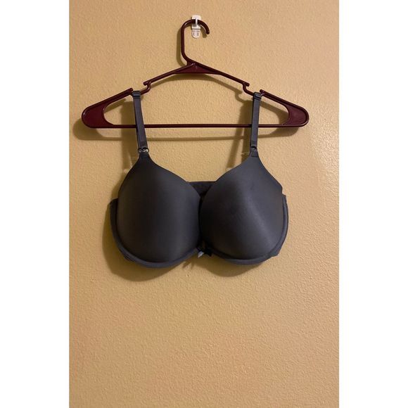 Victoria's Secret 34DD Bra - Picture 2 of 4